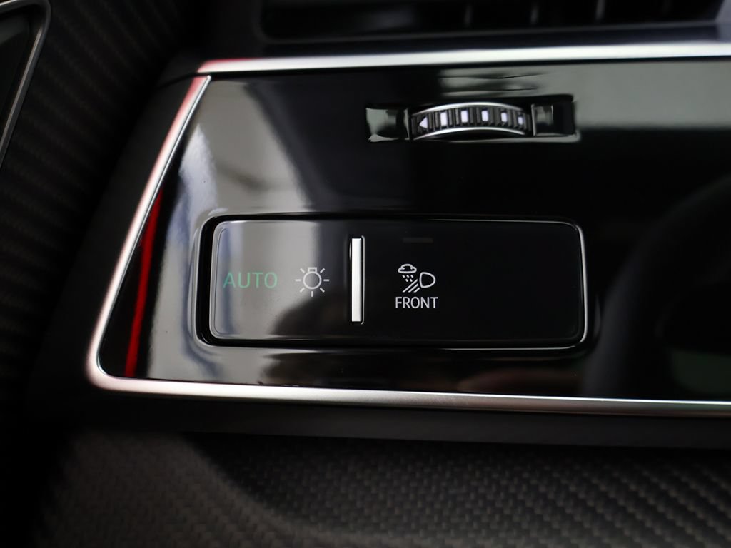 Used 2024 Audi SQ8 Premium Plus AWD/4WD image 43
