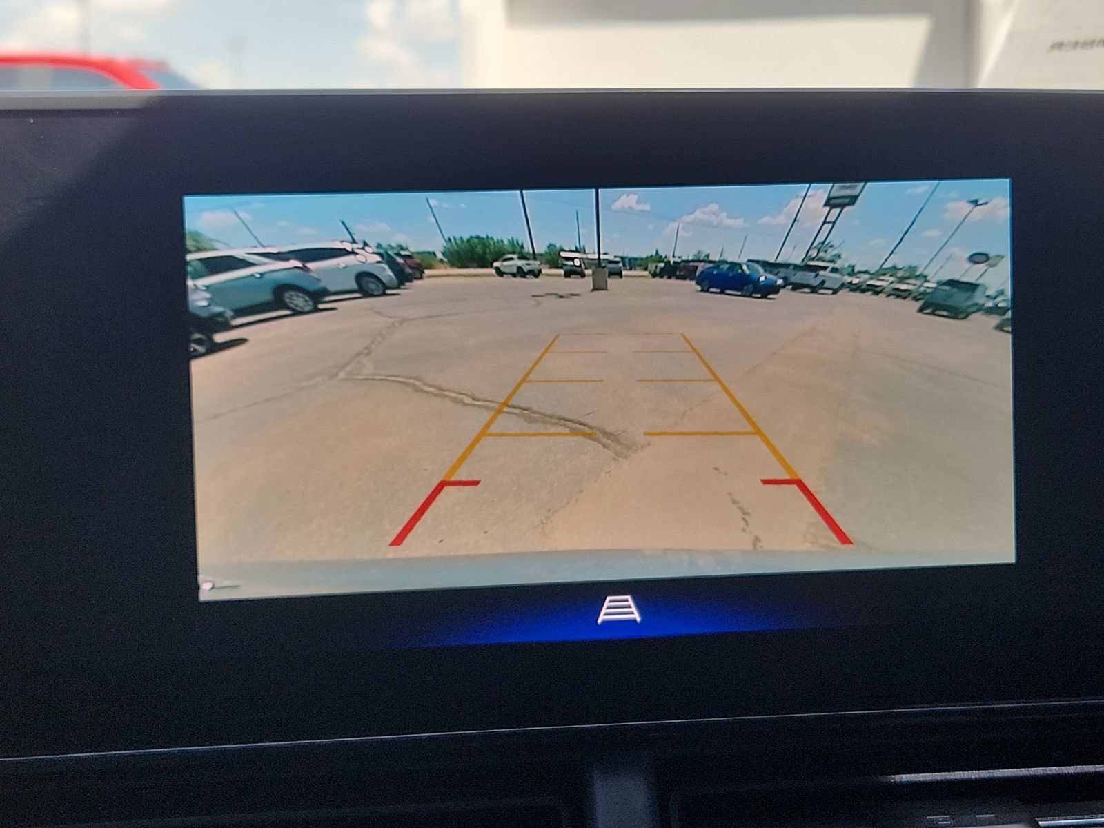 Used 2025 Chevrolet Trax LT FWD image 10