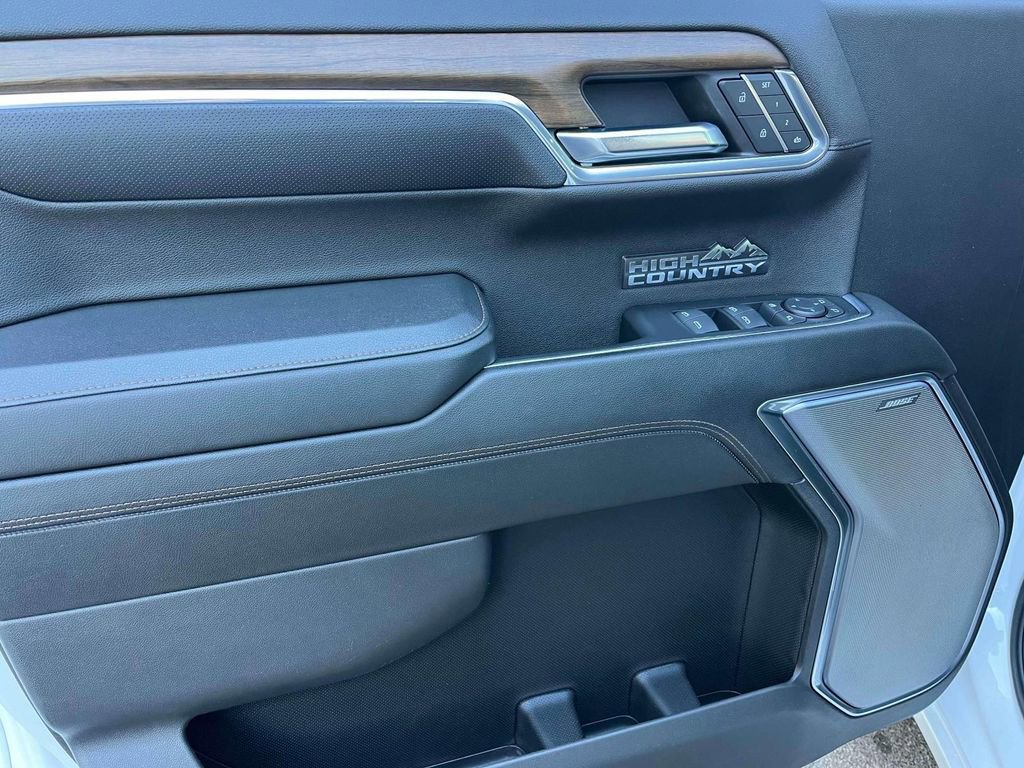 Certified 2023 Chevrolet Silverado 1500 High Country w/ Technology Package image 24