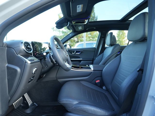 Certified 2025 Mercedes-Benz GLC 43 AMG 4MATIC image 40