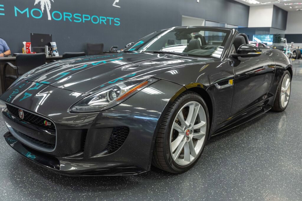 Used 2016 Jaguar F-TYPE S image 18