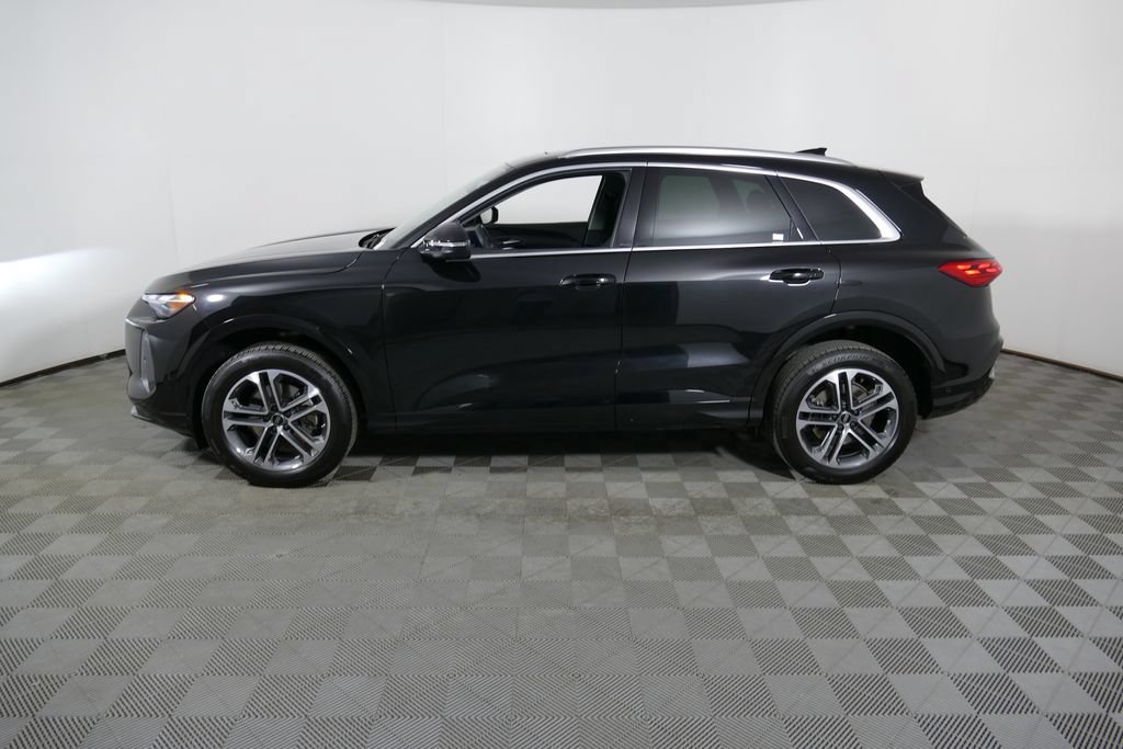 Certified 2025 Audi Q5 Premium w/ Convenience Package AWD/4WD image 6