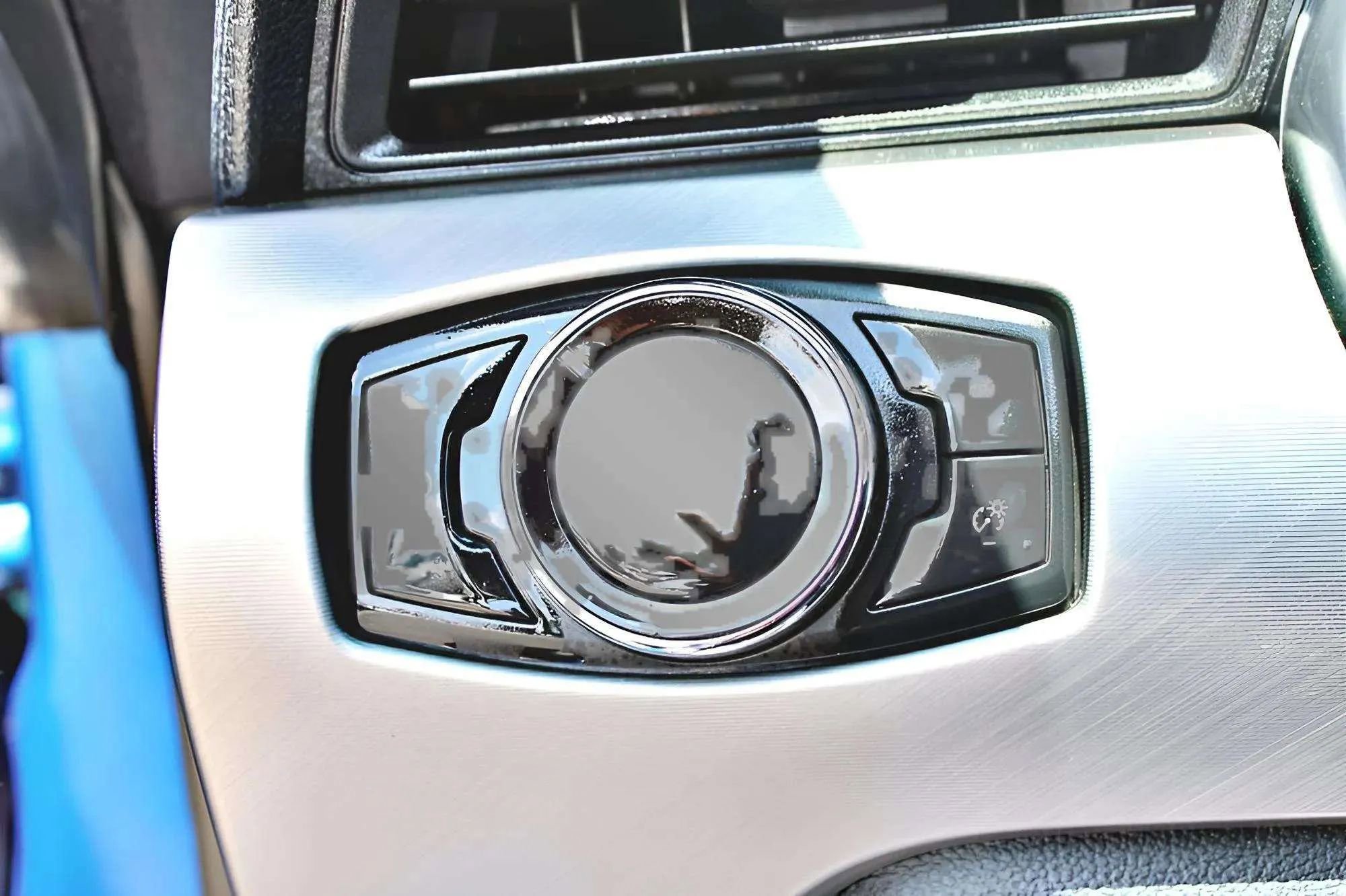 Used 2018 Ford Mustang Premium image 27