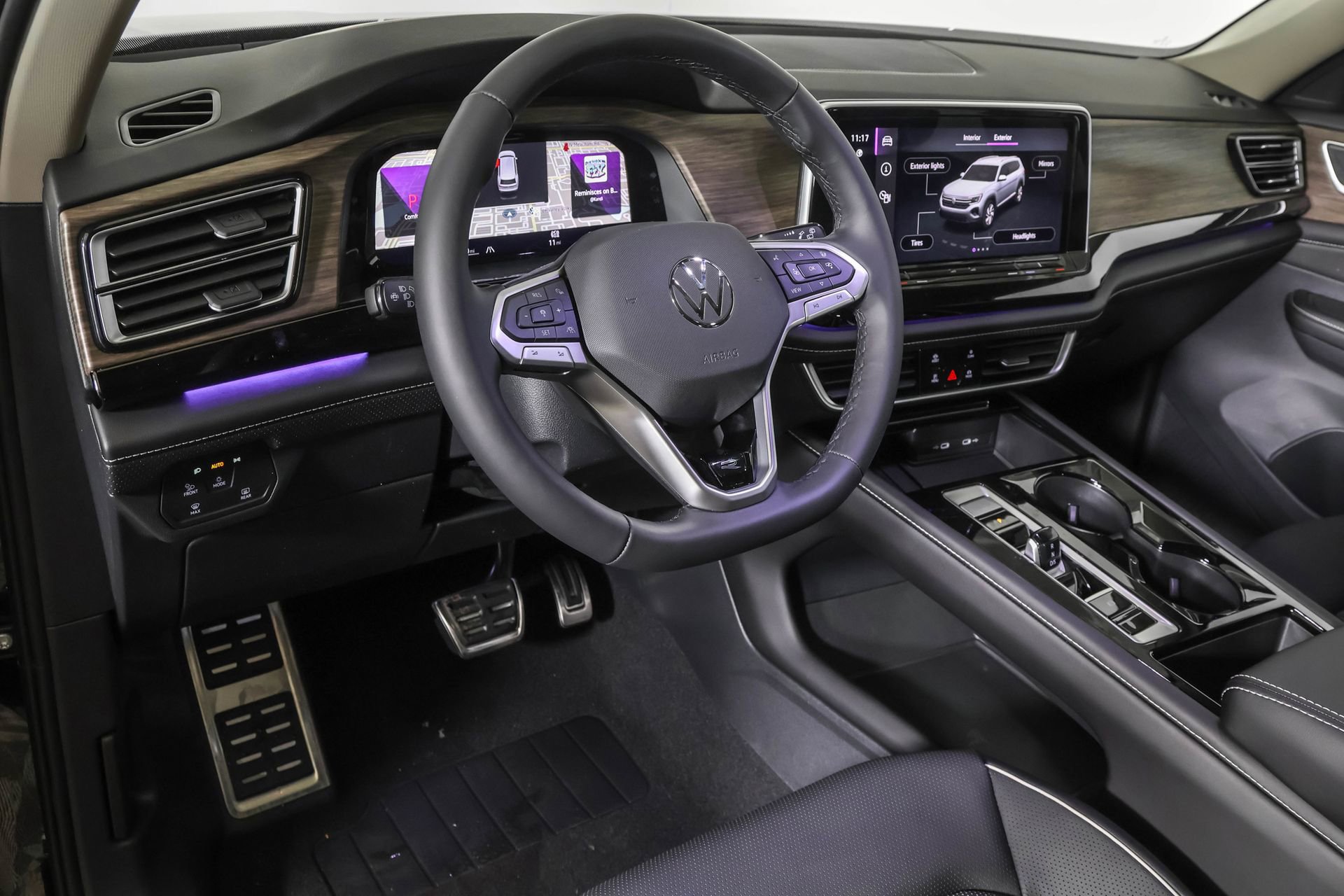 New 2026 Volkswagen Atlas SEL Premium R-Line image 3