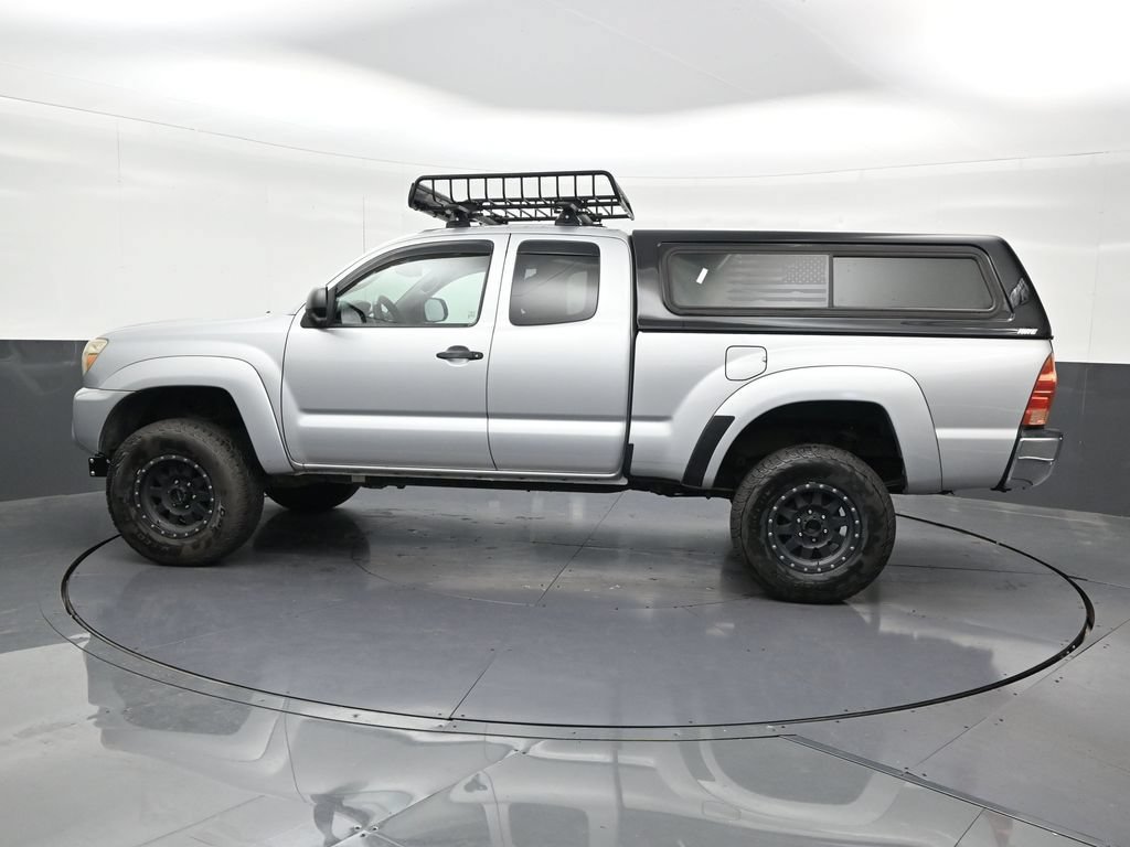 Used 2013 Toyota Tacoma PreRunner w/ SR5 Pkg RWD image 2