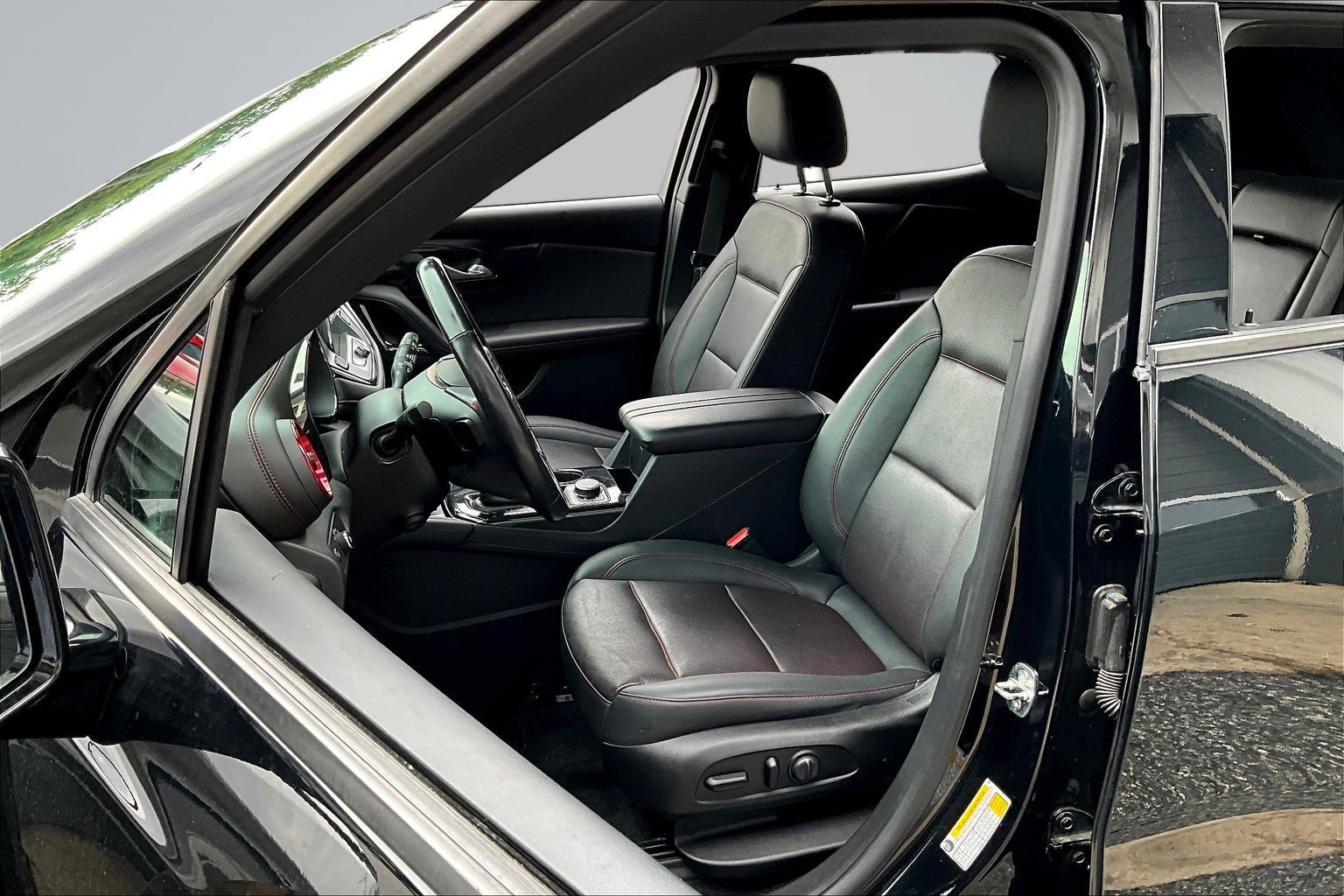 Used 2021 Chevrolet Blazer RS w/ Enhanced Convenience Package FWD image 19