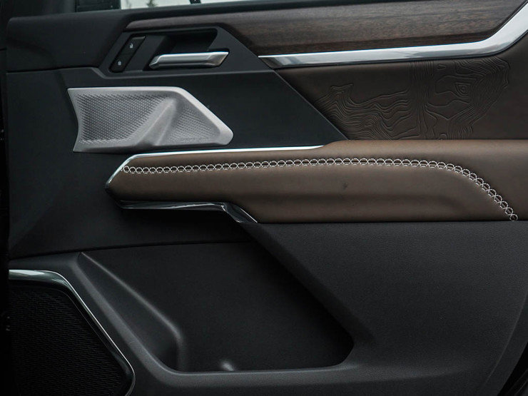 New 2026 GMC Acadia Denali Ultimate w/ LPO, Floor Liner Package image 10