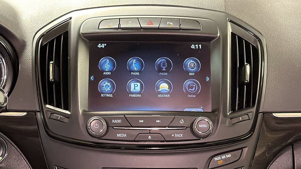 Used 2014 Buick Regal Premium w/ Driver Confidence Package #2 image 16