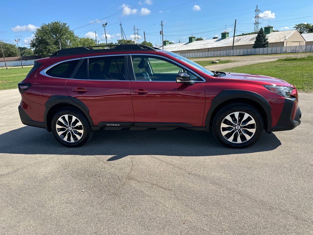 Used 2023 Subaru Outback Limited XT image 5