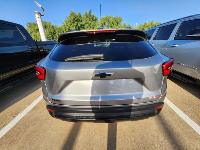 Used 2026 Chevrolet Trax RS w/ Sunroof Package FWD image 5