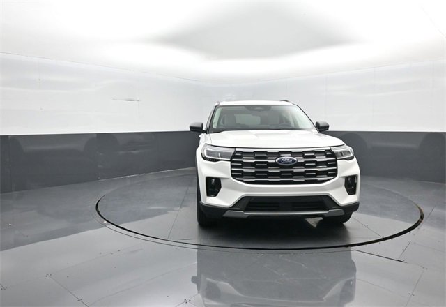 New 2026 Ford Explorer Active image 2