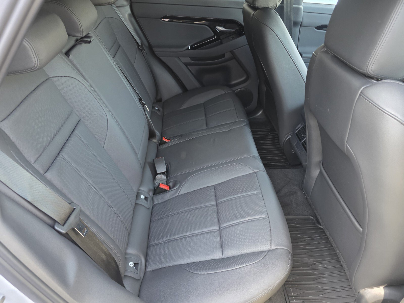 New 2026 Land Rover Range Rover Evoque S AWD/4WD image 5