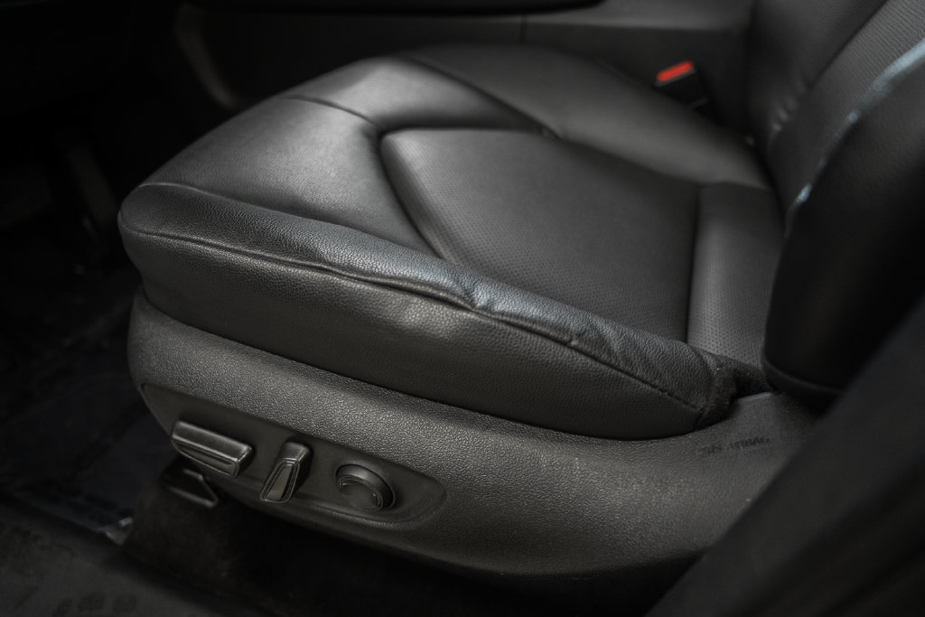 Used 2025 Toyota Grand Highlander AWD image 36