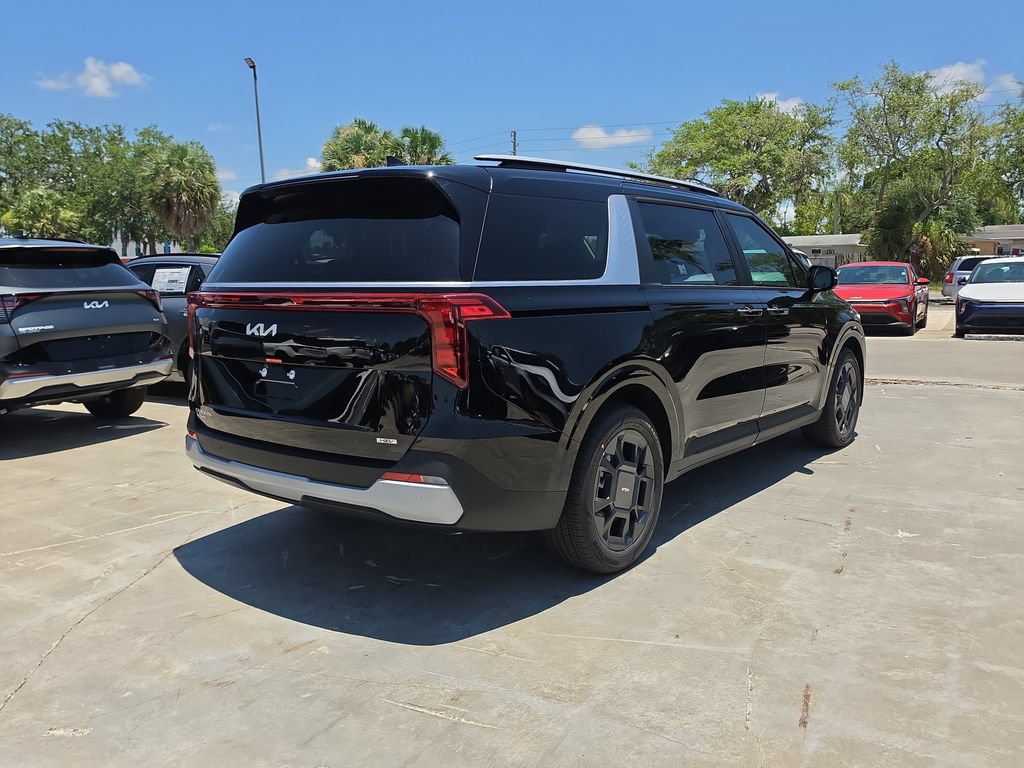 New 2026 Kia Carnival EX FWD image 8