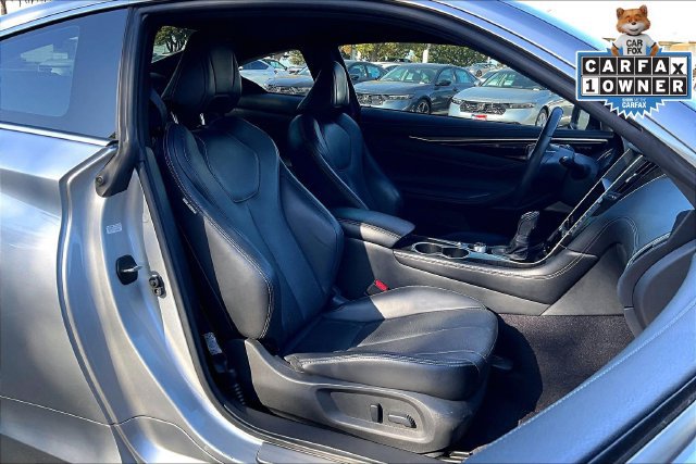 Used 2017 INFINITI Q60 3.0t w/ Premium Plus Package 3.0T RWD image 7