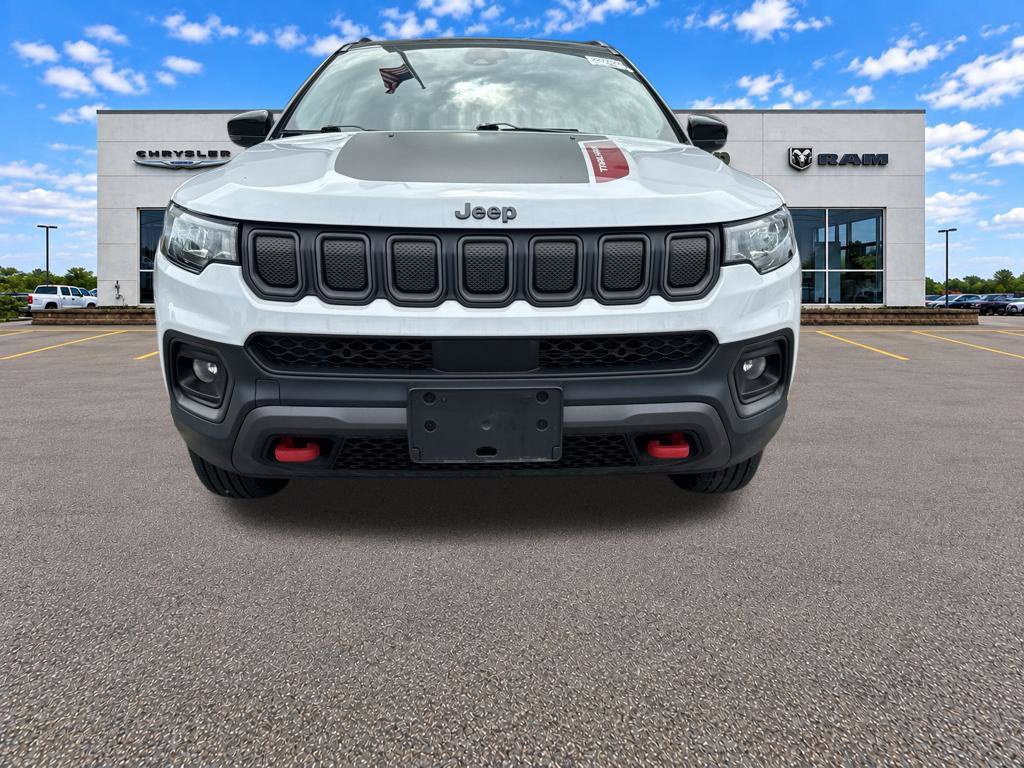 Used 2022 Jeep Compass Trailhawk AWD/4WD image 10