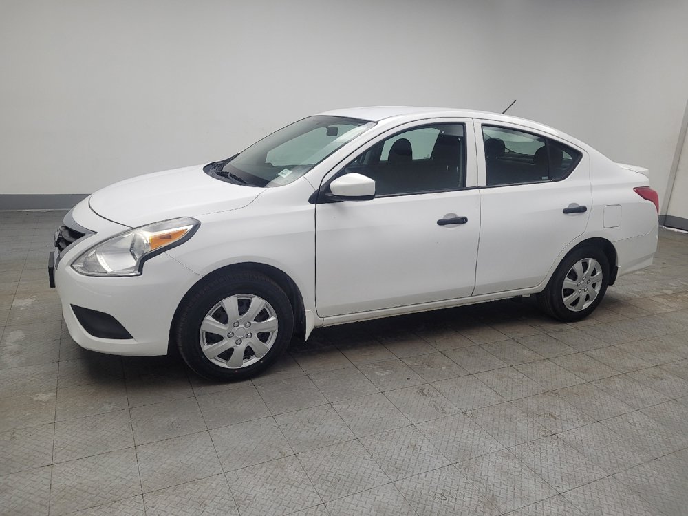 Used 2018 Nissan Versa S Plus image 2