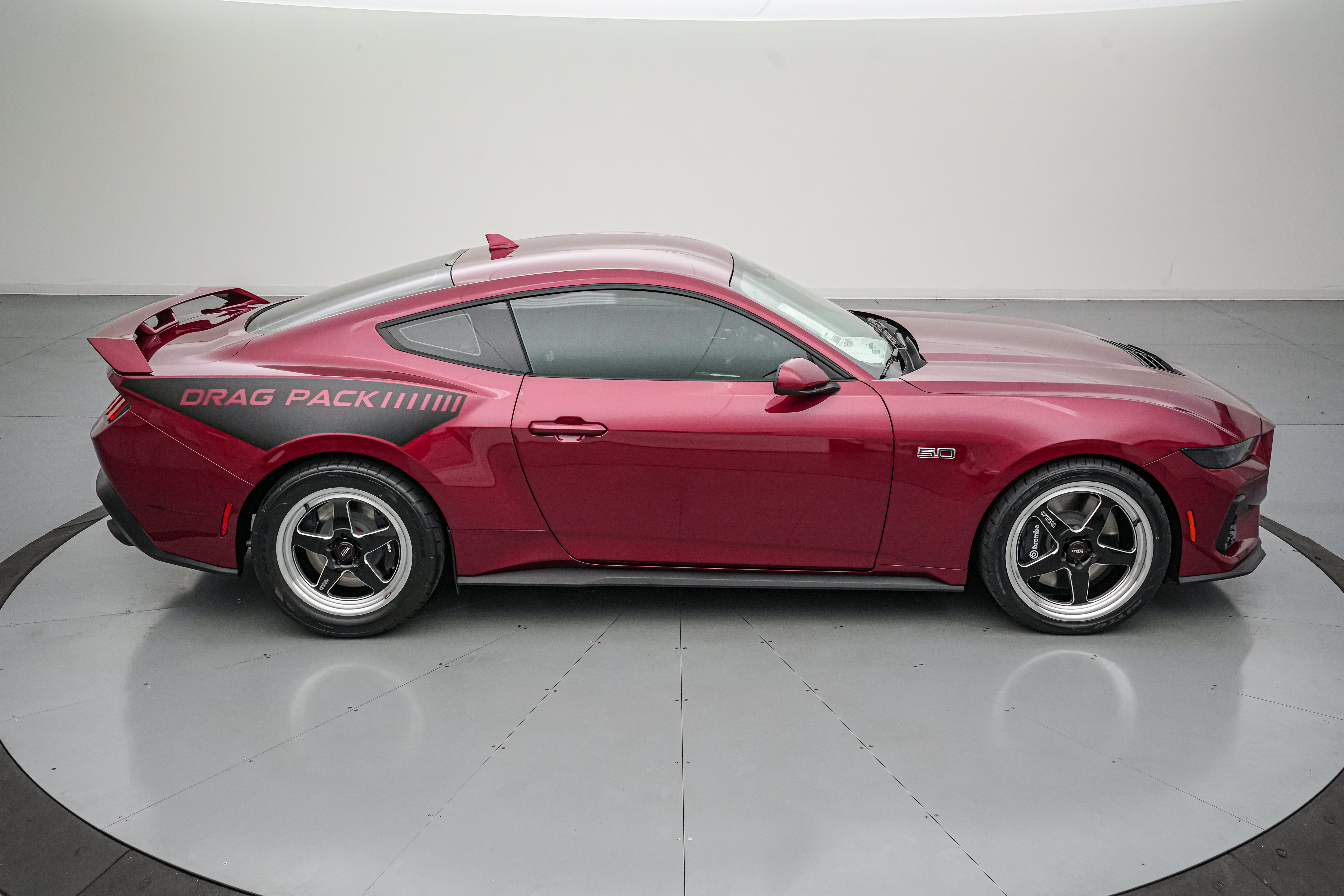 New 2026 Ford Mustang GT w/ GT Performance Package RWD image 4