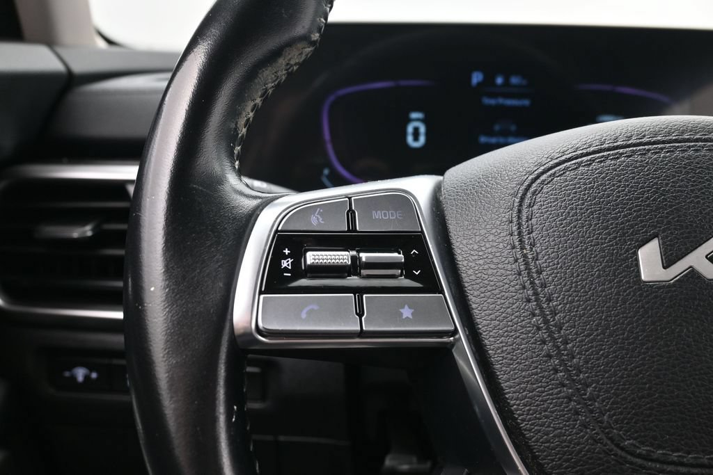 Used 2024 Kia Telluride LX FWD image 49