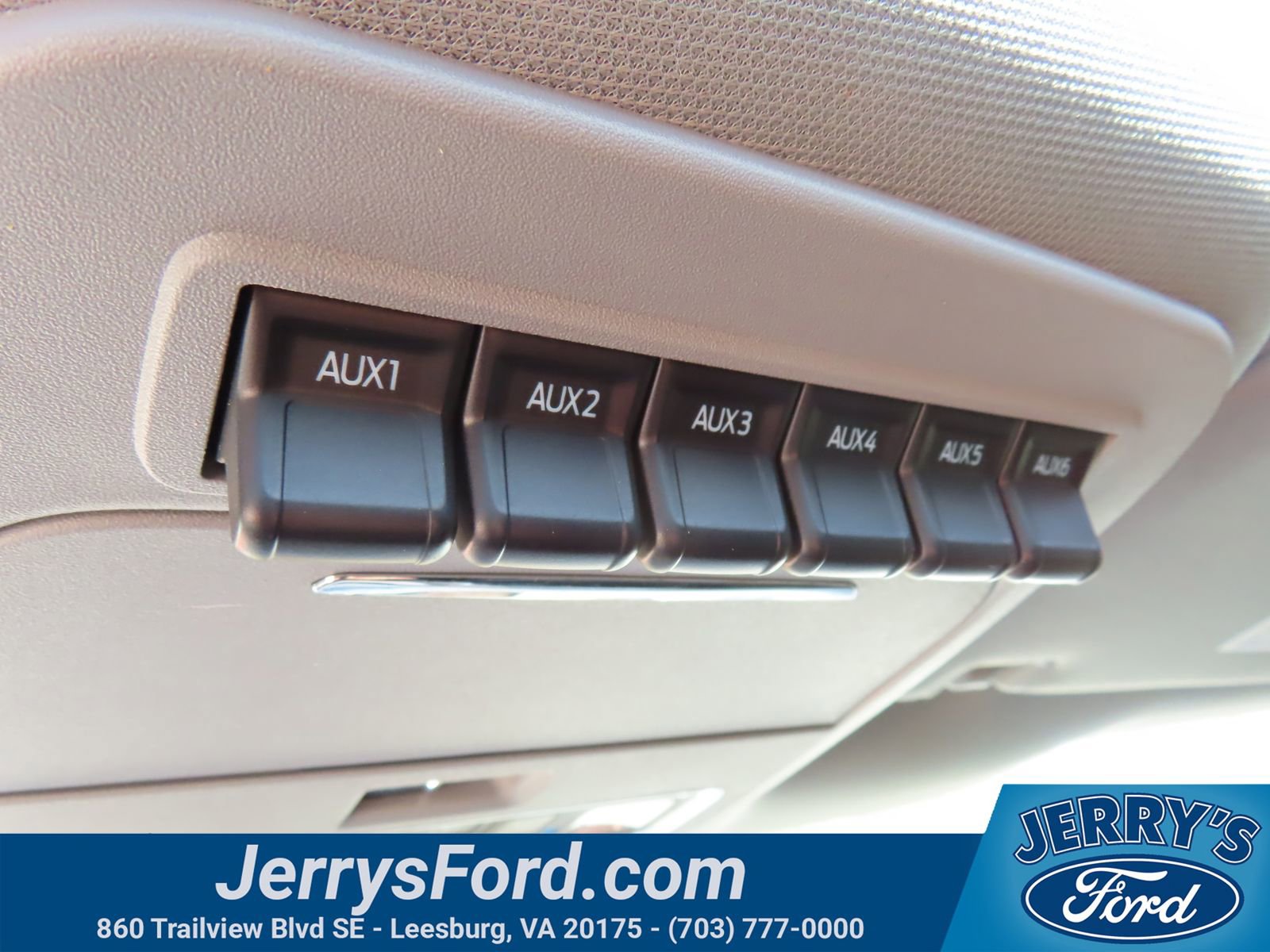 Used 2026 Ford F250 Lariat w/ Tremor Off-Road Package AWD/4WD image 48