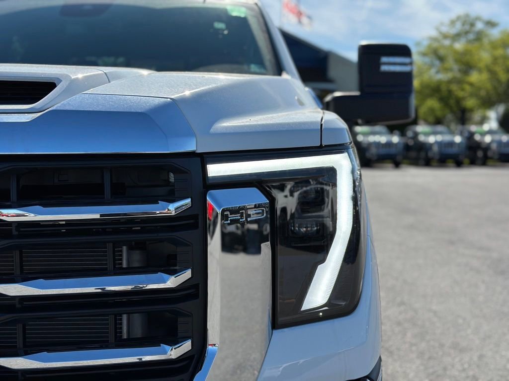 New 2026 GMC Sierra 2500 SLE w/ SLE Value Package; AWD/4WD image 33