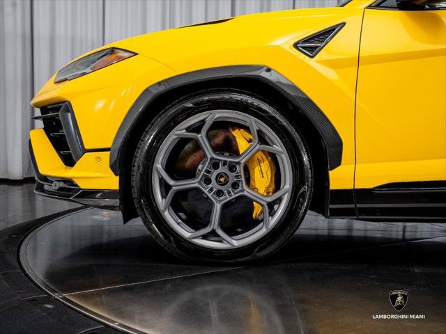 Used 2024 Lamborghini Urus Performante AWD/4WD image 12