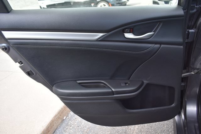 Used 2018 Honda Civic Touring image 35