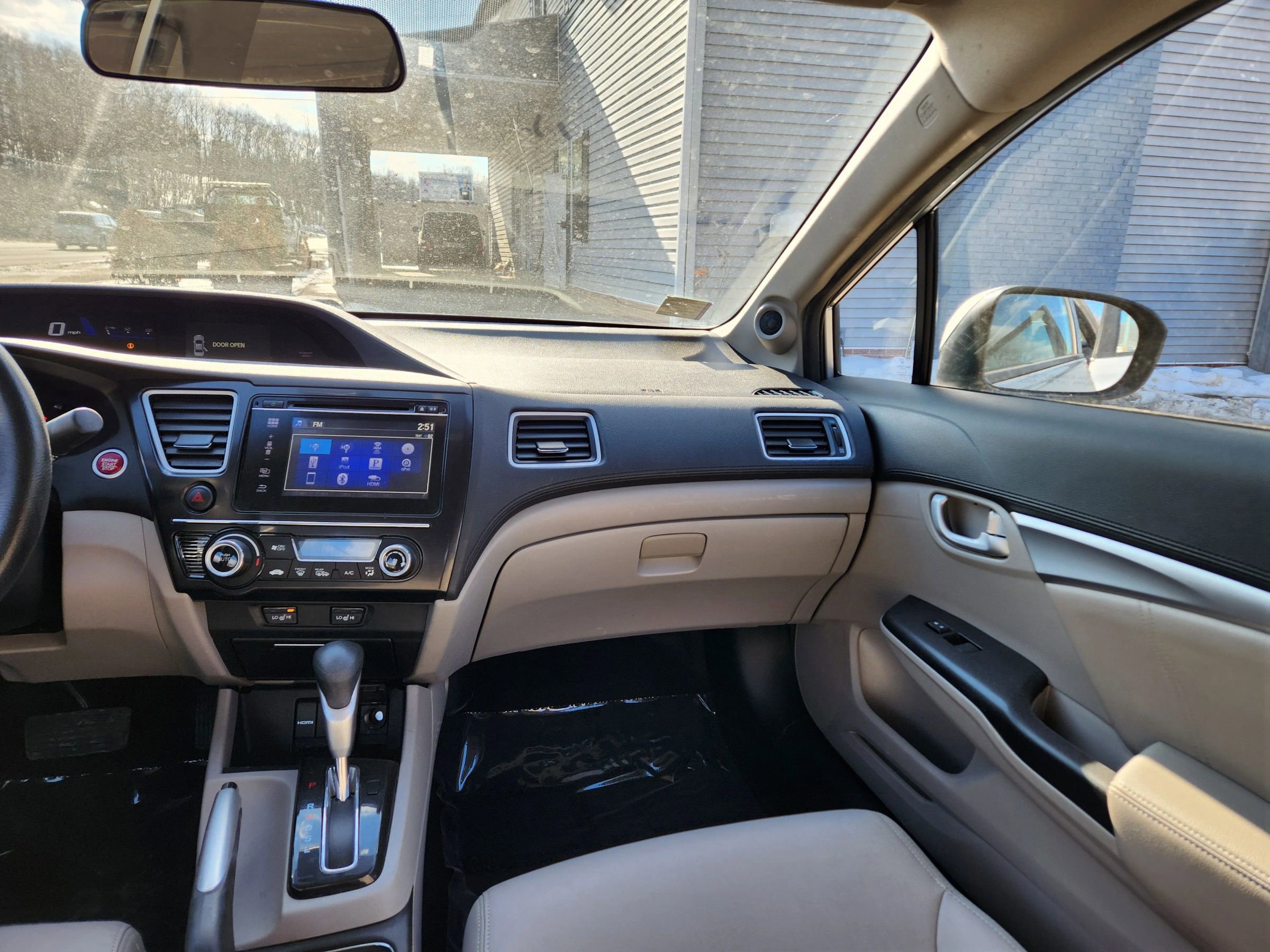 Used 2015 Honda Civic Hybrid Sedan image 29