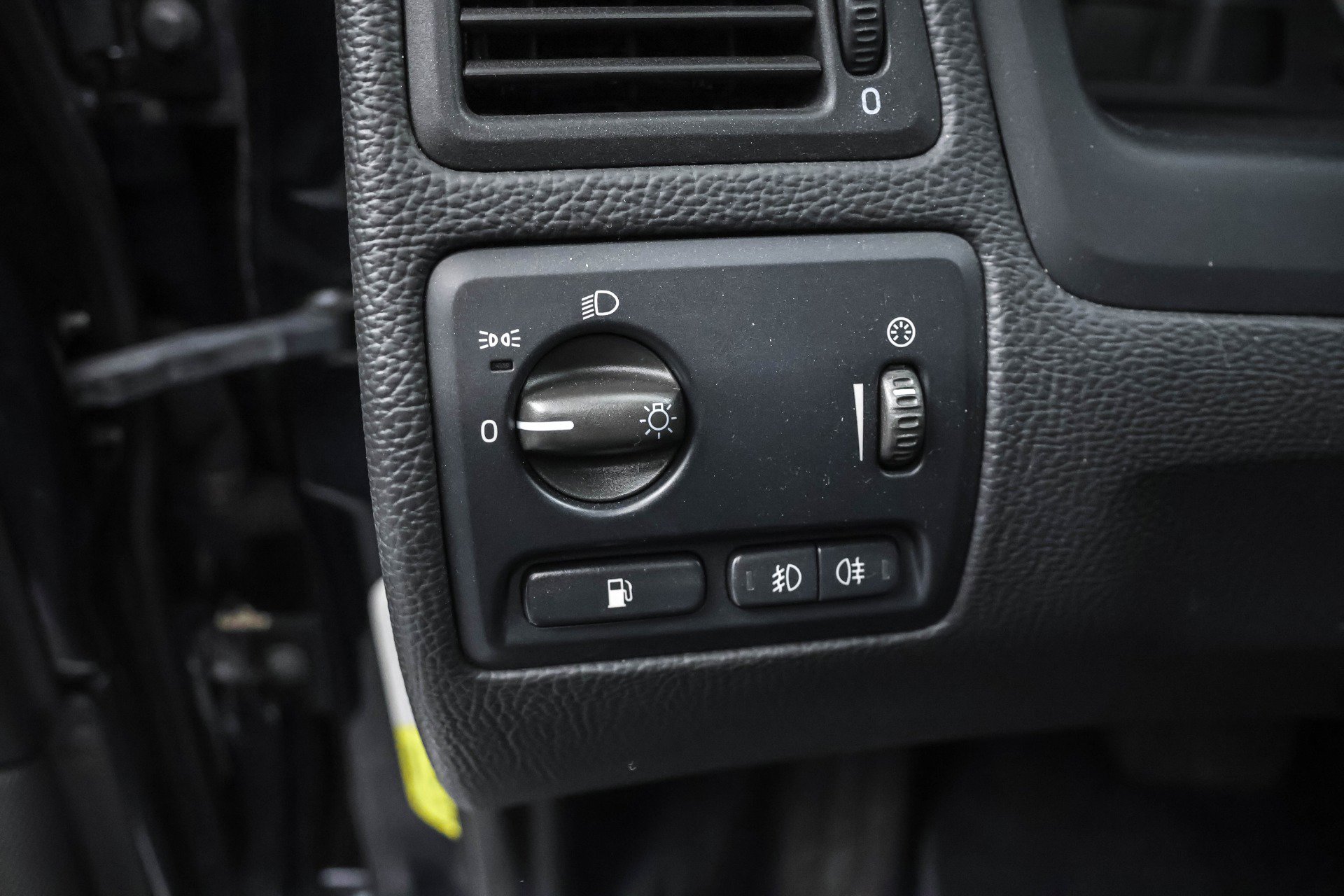 Used 2007 Volvo S60 R image 9