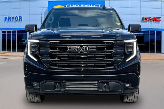 Used 2024 GMC Sierra 1500 Elevation w/ LPO, Elevation Black Package image 2