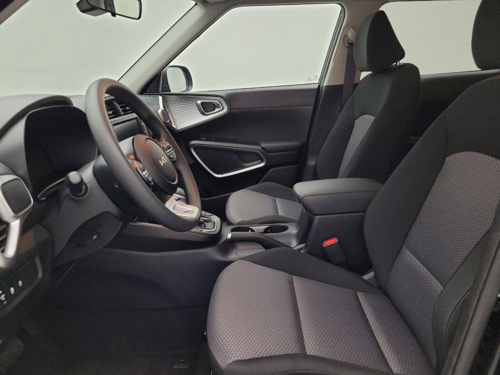 Used 2025 Kia Soul LX w/ LX Technology Package image 17