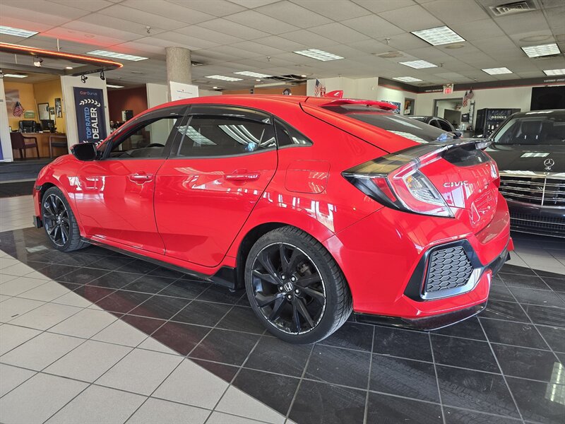 Used 2017 Honda Civic Sport image 8