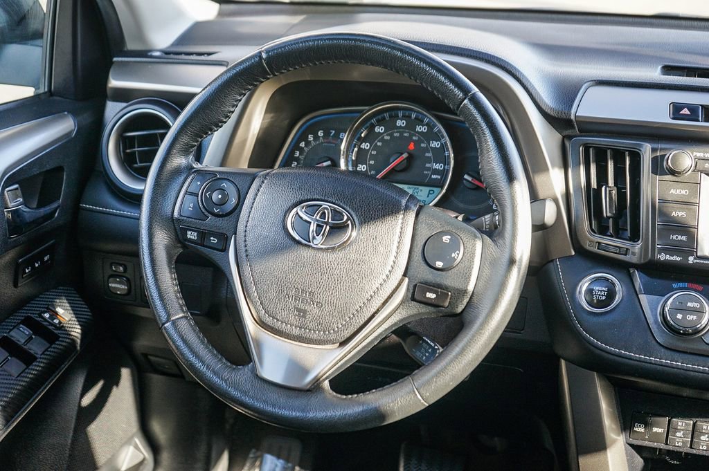 Used 2015 Toyota RAV4 Limited image 16