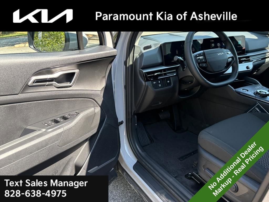 New 2026 Kia Sportage S image 16