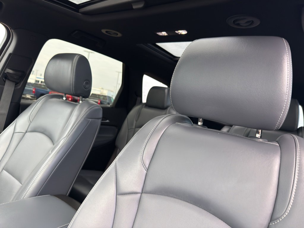 Used 2022 Buick Enclave Essence w/ Experience Buick Package image 28