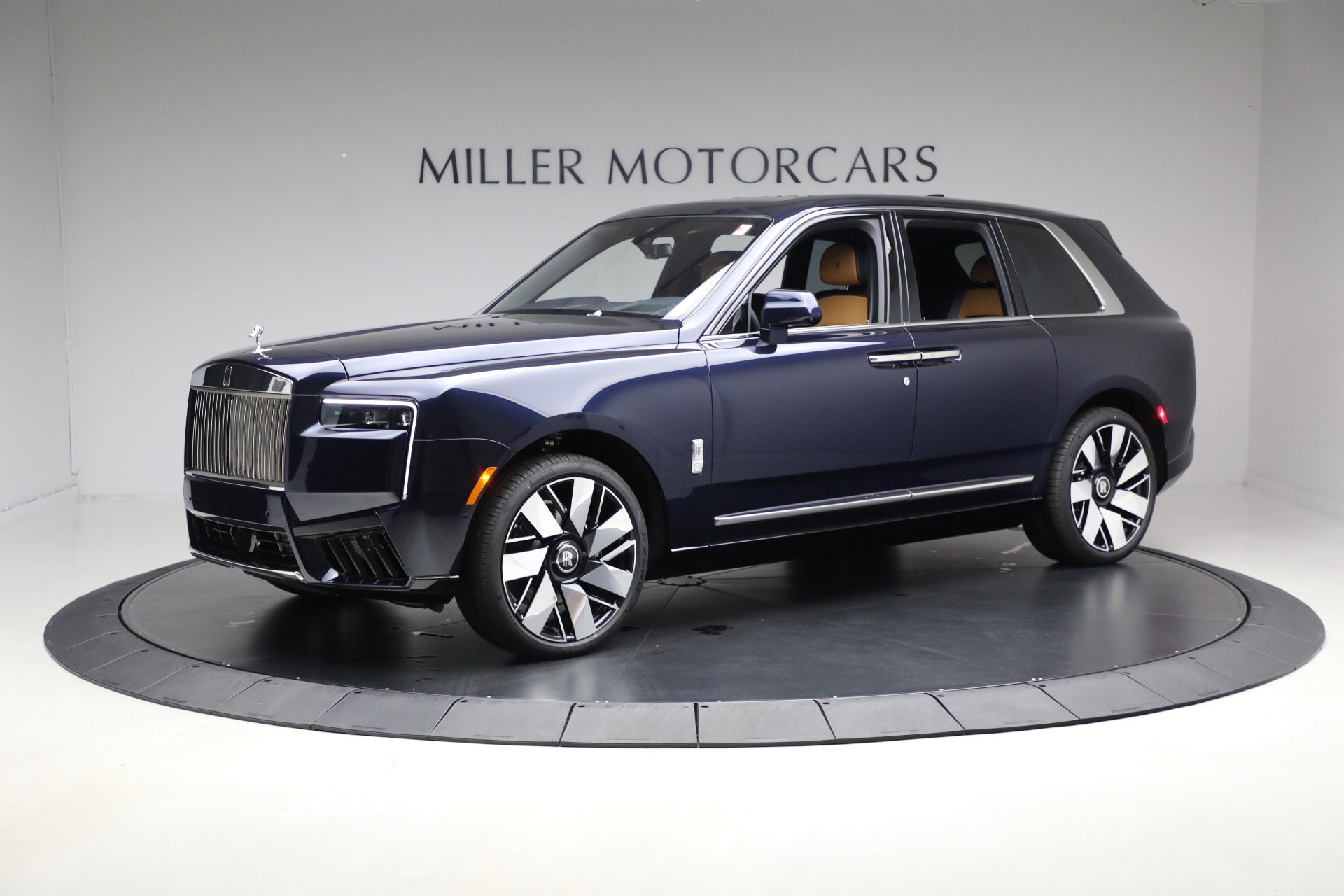Used 2026 Rolls-Royce Cullinan image 5