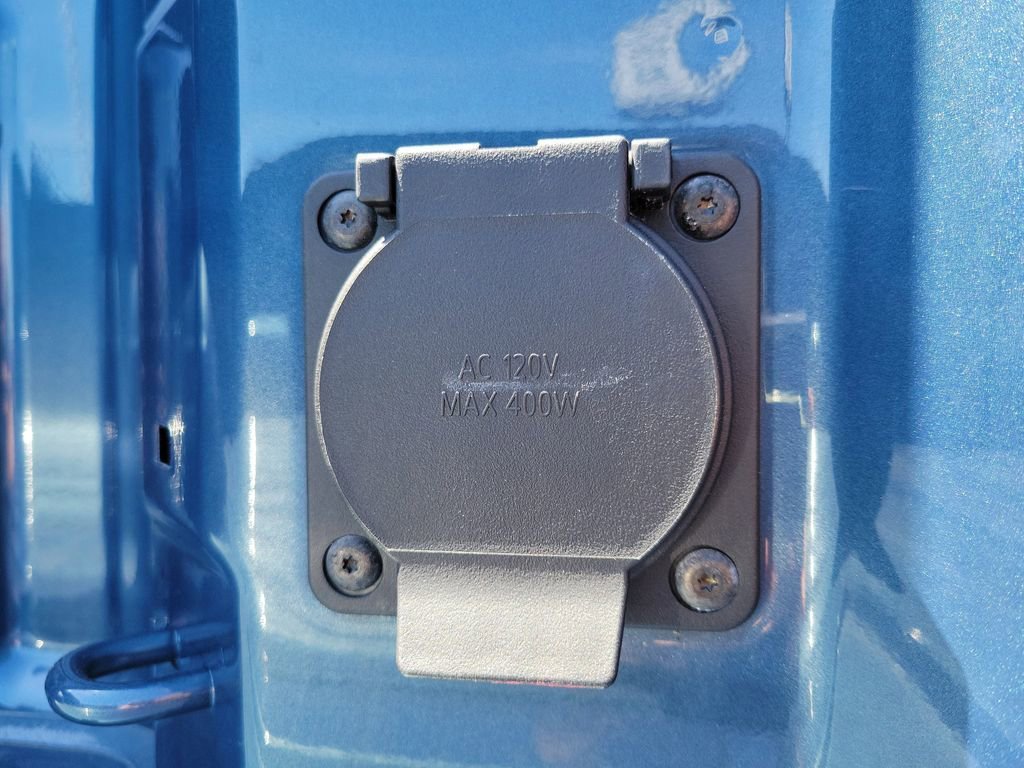 Used 2024 Chevrolet Silverado 1500 LT AWD/4WD image 10