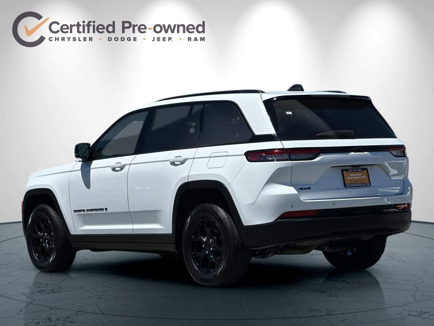 Used 2024 Jeep Grand Cherokee Altitude AWD/4WD image 6