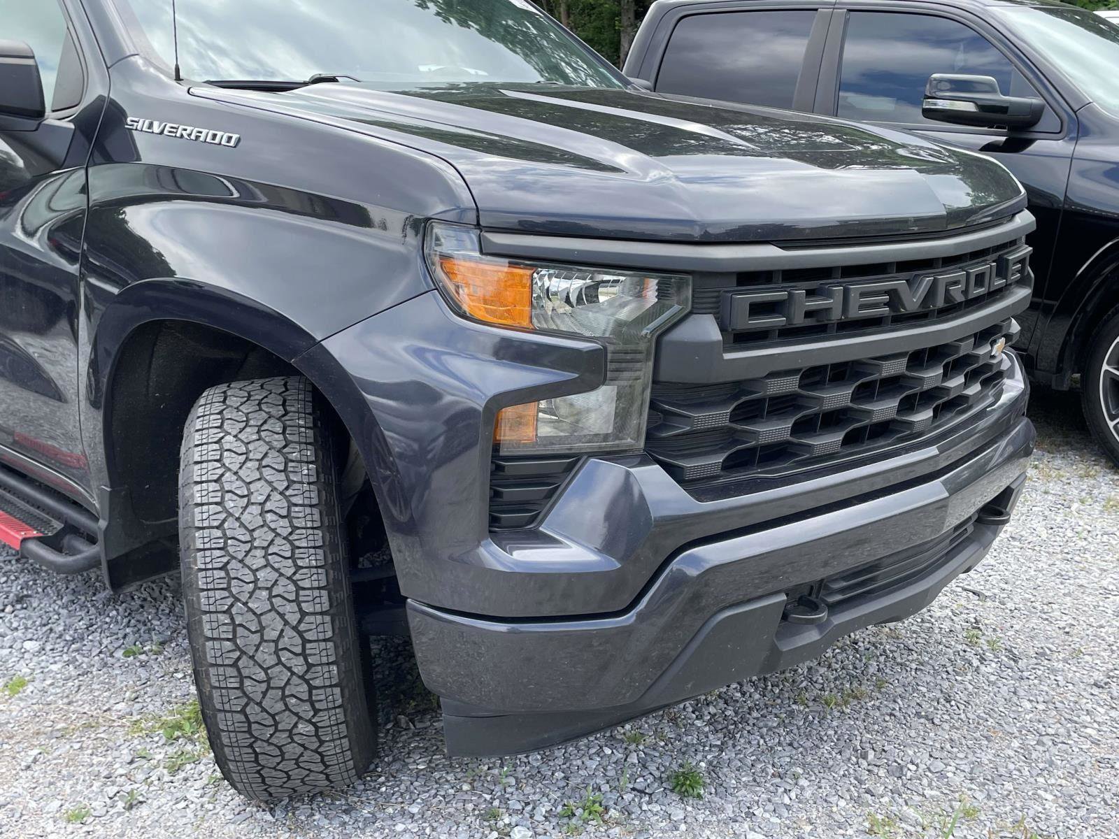 Used 2022 Chevrolet Silverado 1500 Custom RWD image 4