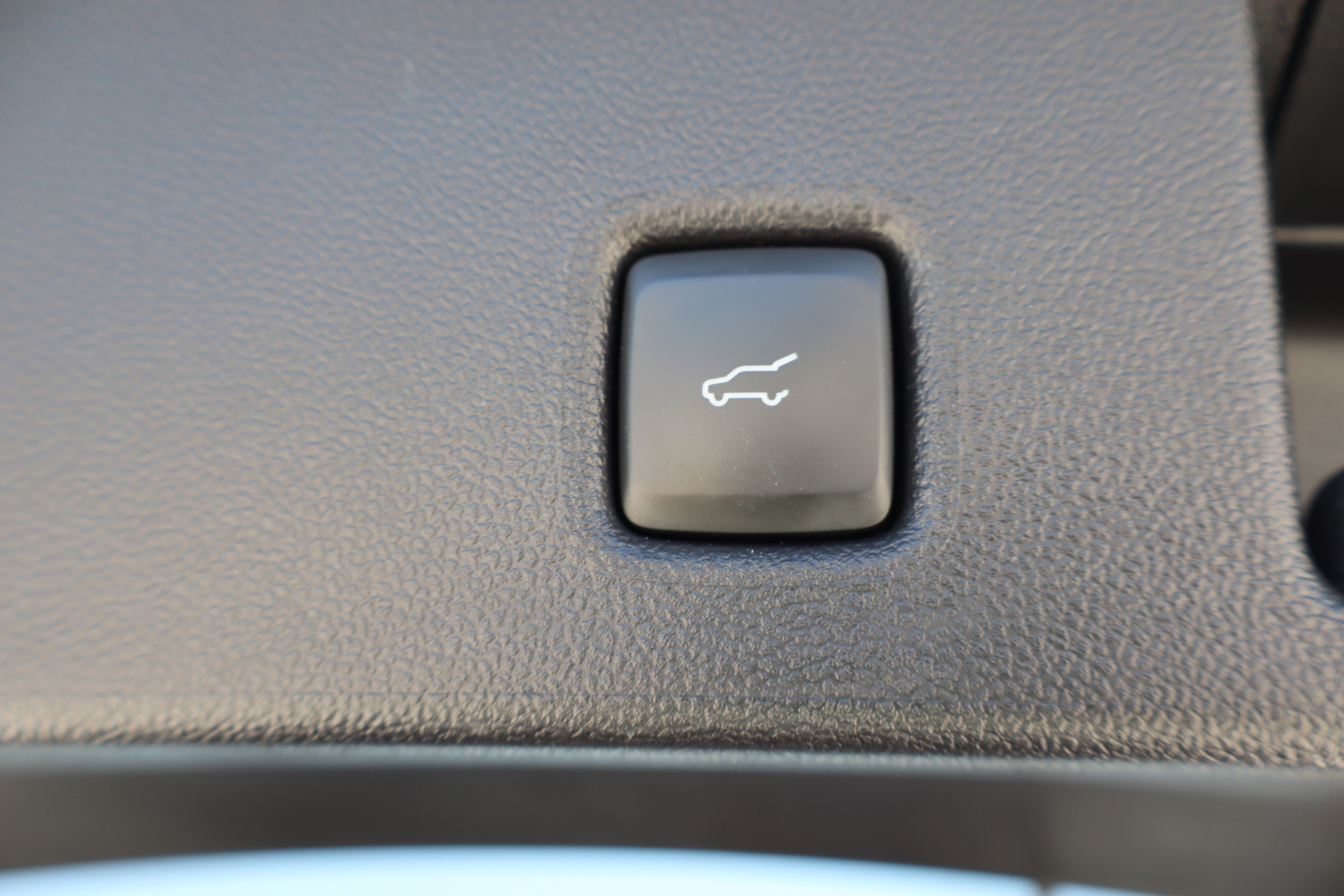Used 2024 Ford Escape ST-Line w/ Tech Pack #1 AWD/4WD image 25