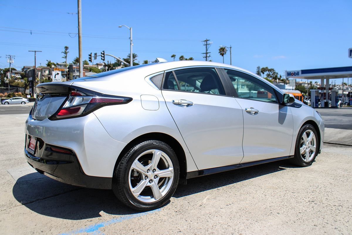 Used 2016 Chevrolet Volt LT w/ Comfort Package FWD image 6