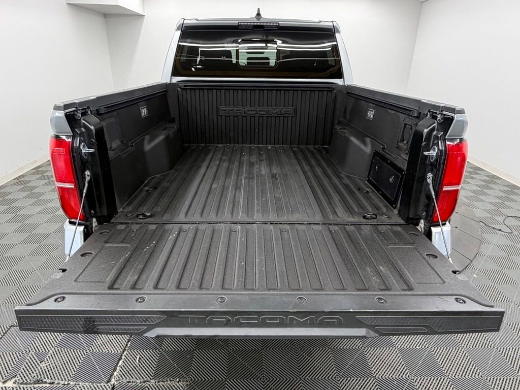 Used 2024 Toyota Tacoma TRD Off-Road w/ TRD Off Road Upgrade Package AWD/4WD image 15