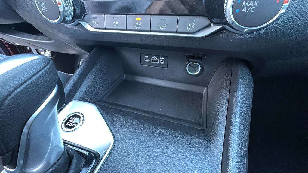 Used 2025 Nissan Altima 2.5 SV FWD image 23