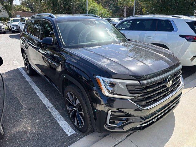 Used 2024 Volkswagen Atlas SEL Premium R-Line