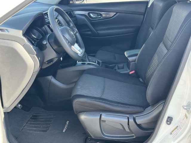 Used 2017 Nissan Rogue S FWD image 13