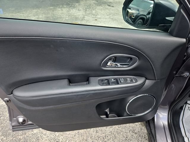 Used 2018 Honda HR-V EX-L image 12
