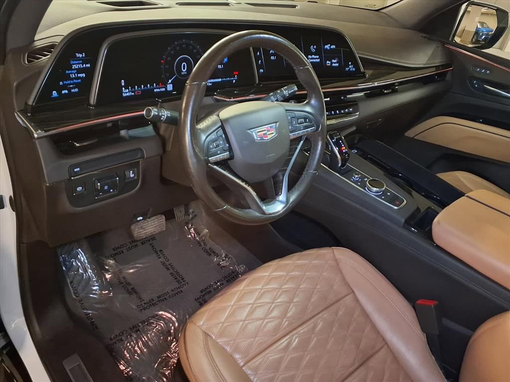 Used 2021 Cadillac Escalade Sport w/ LPO, Illumination Package image 3