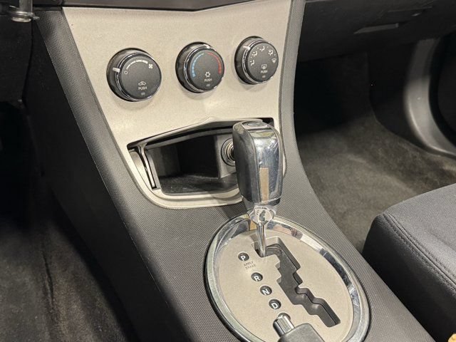 Used 2009 Chrysler Sebring Touring FWD image 9