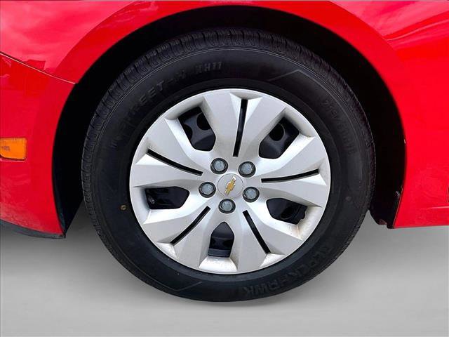 Used 2015 Chevrolet Cruze LS image 10