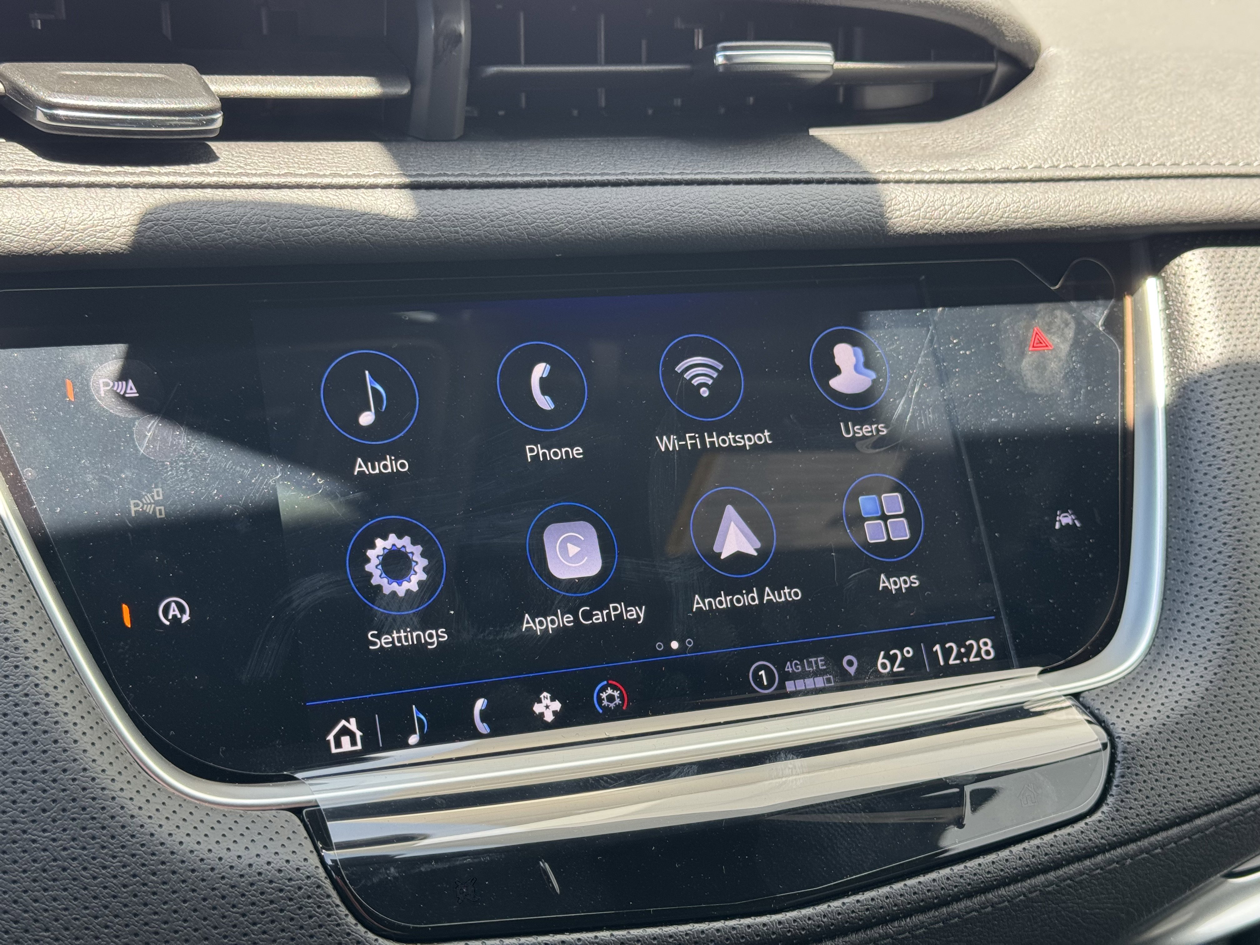 New 2025 Cadillac XT6 Luxury image 23